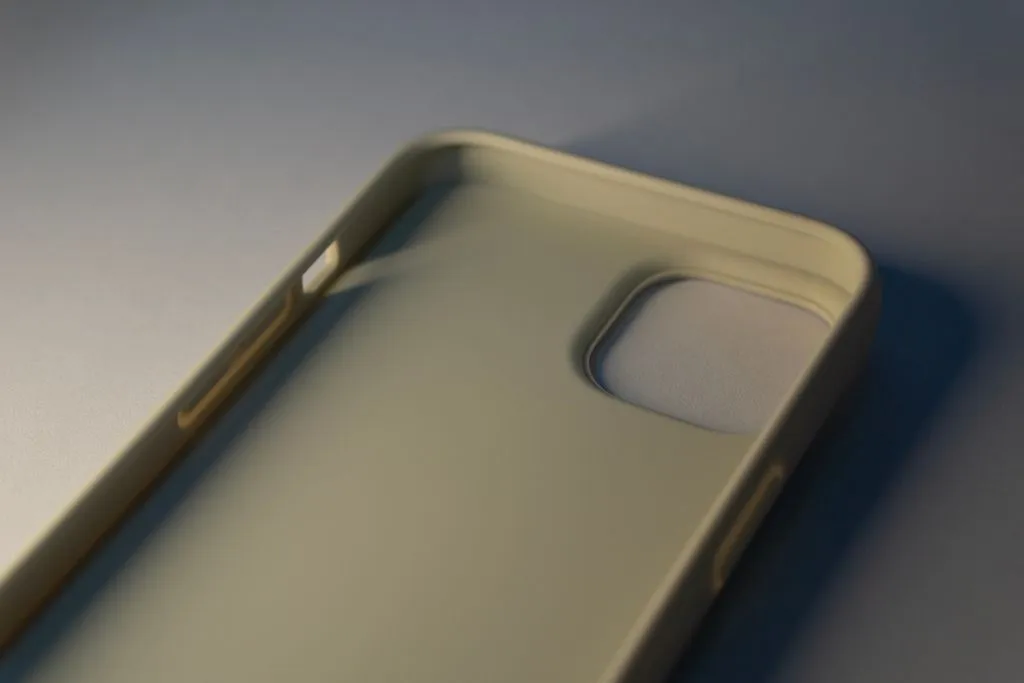 iphone14-case-by-muji