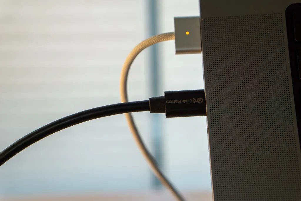 UPERFECT 4Kモバイルモニター