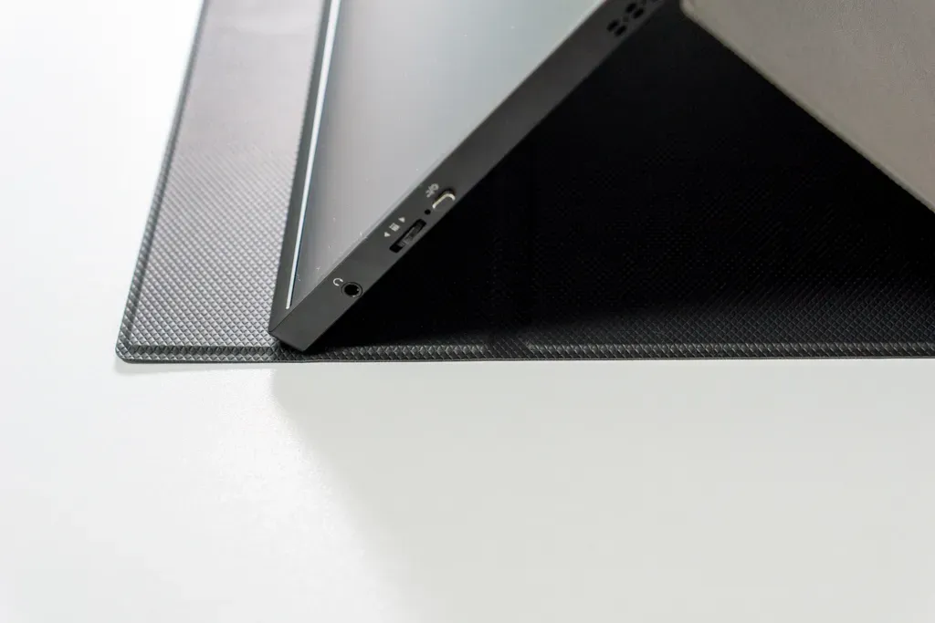 UPERFECT 4Kモバイルモニター